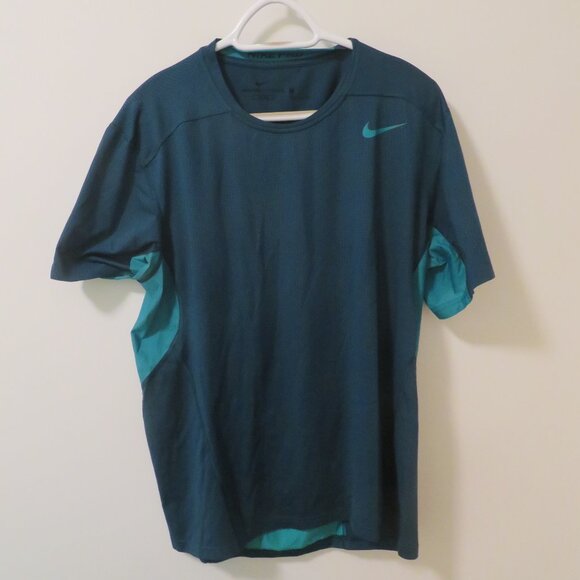 NIKE Pro Hypercool Short Sleeve Workout Shirt.  Size XL. - Picture 1 of 3
